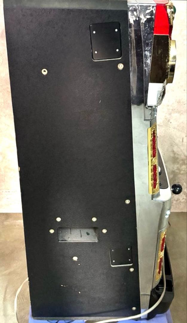 N3300 ストリートファイターV スロットマシン