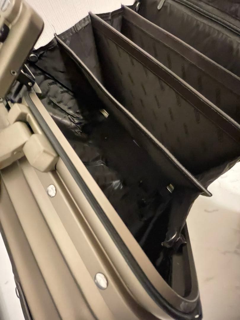 RIMOWA トパーズ　2輪　シャンパン　廃盤