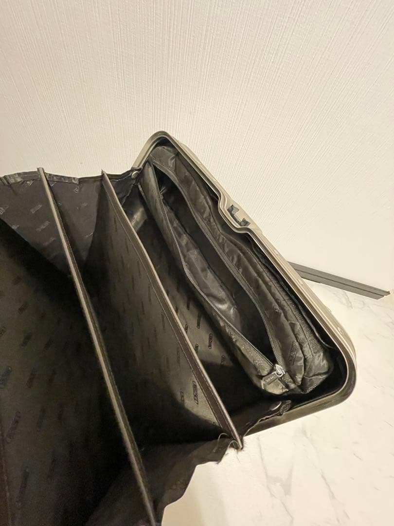 RIMOWA トパーズ　2輪　シャンパン　廃盤