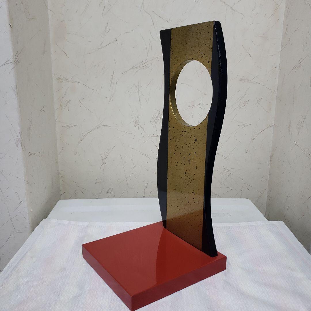 Ｂフライデーモダンアート日輪飾り台 彫刻 黒と金のグラデーション