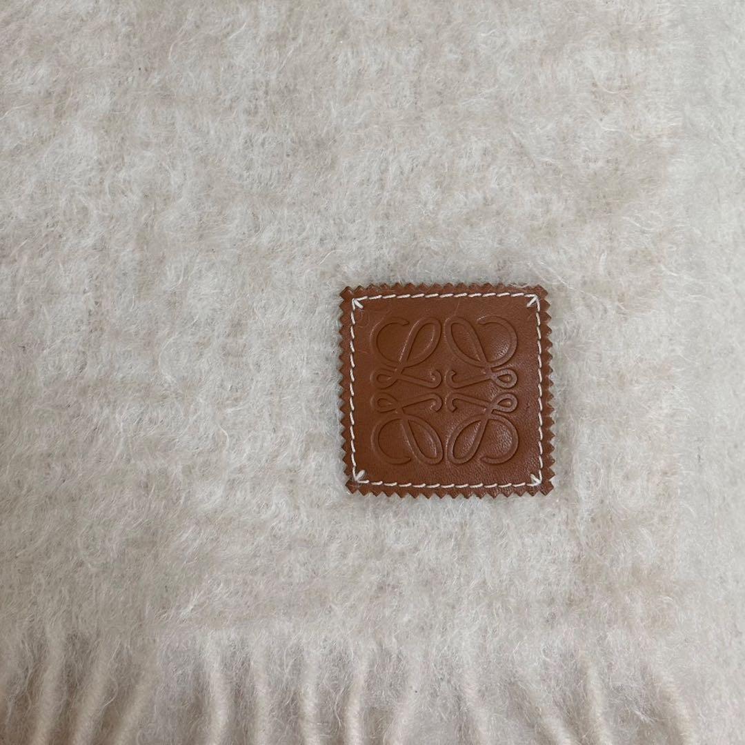 【美品】【値下げ中】LOEWEモヘアマフラー ホワイト+限定ショッパー