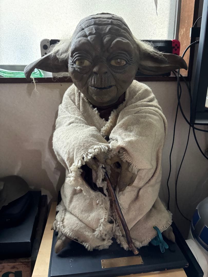 ヨーダ　等身大　イリューシブ社製