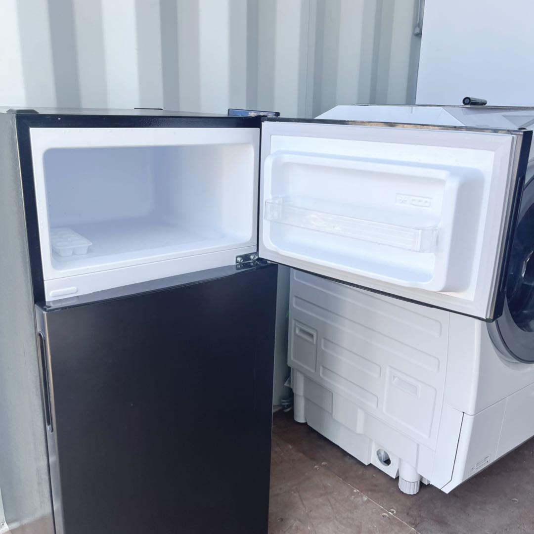 取付無料！コンパクト便利サイズ スタイリッシュダークシルバー冷蔵庫！洗濯機