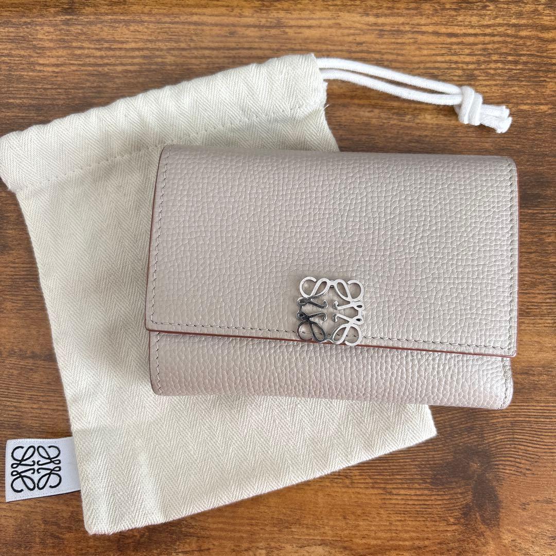 LOEWE 三つ折り財布 ライトグレー