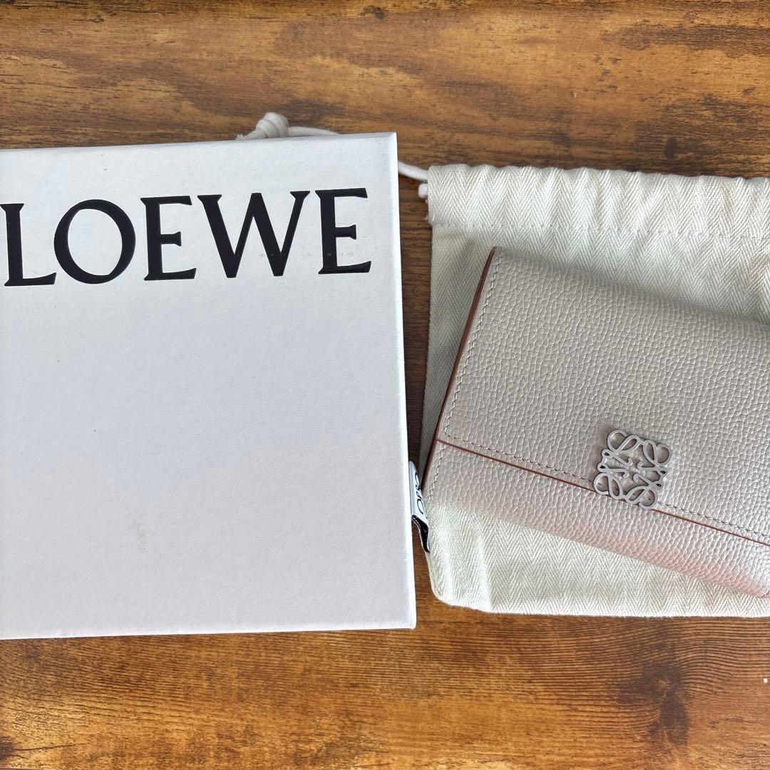 LOEWE 三つ折り財布 ライトグレー