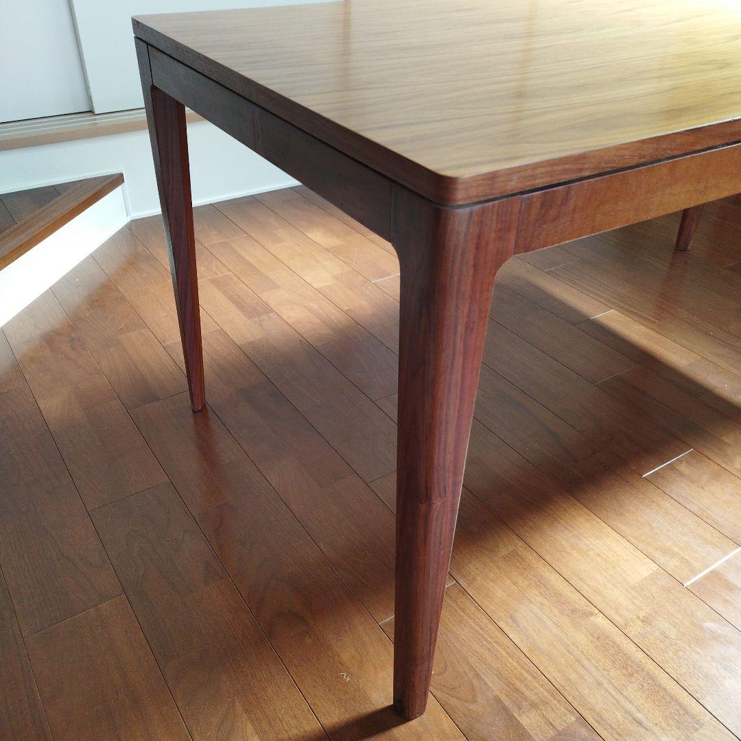 ダイニングテーブル　フランフラン