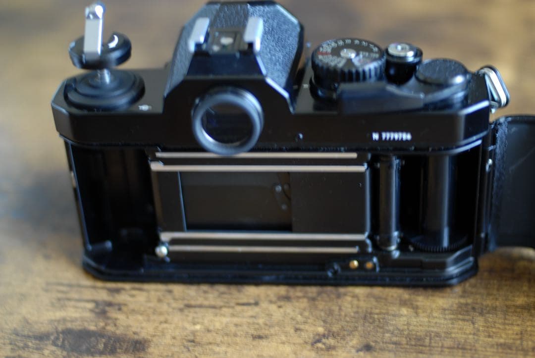 Nikon NewFM2 フィルムカメラ　ブラックボディ