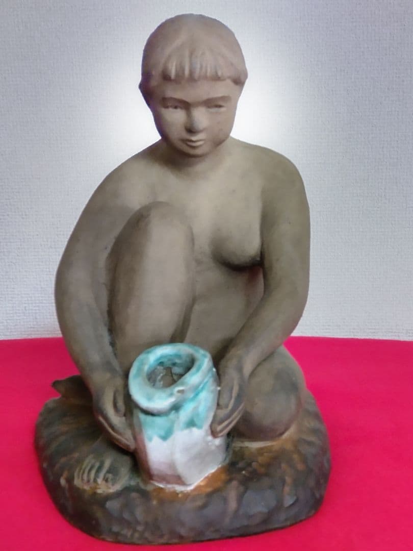 少女像置物/陶器