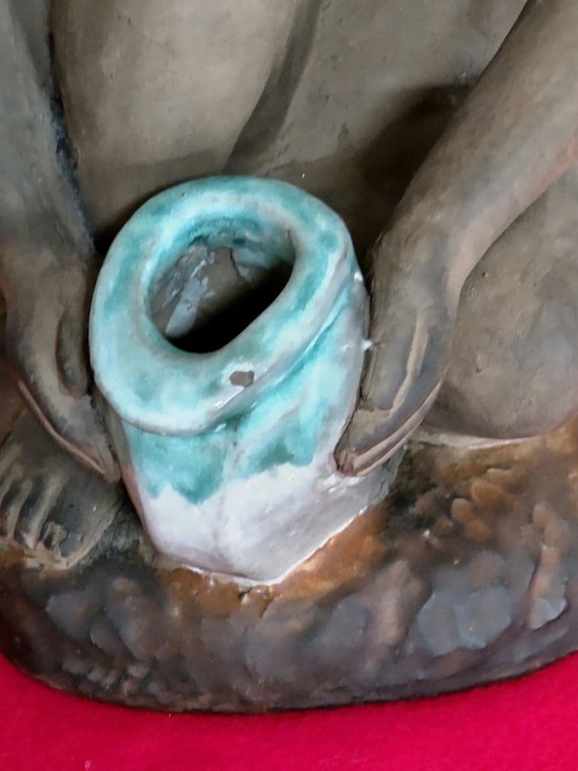 少女像置物/陶器