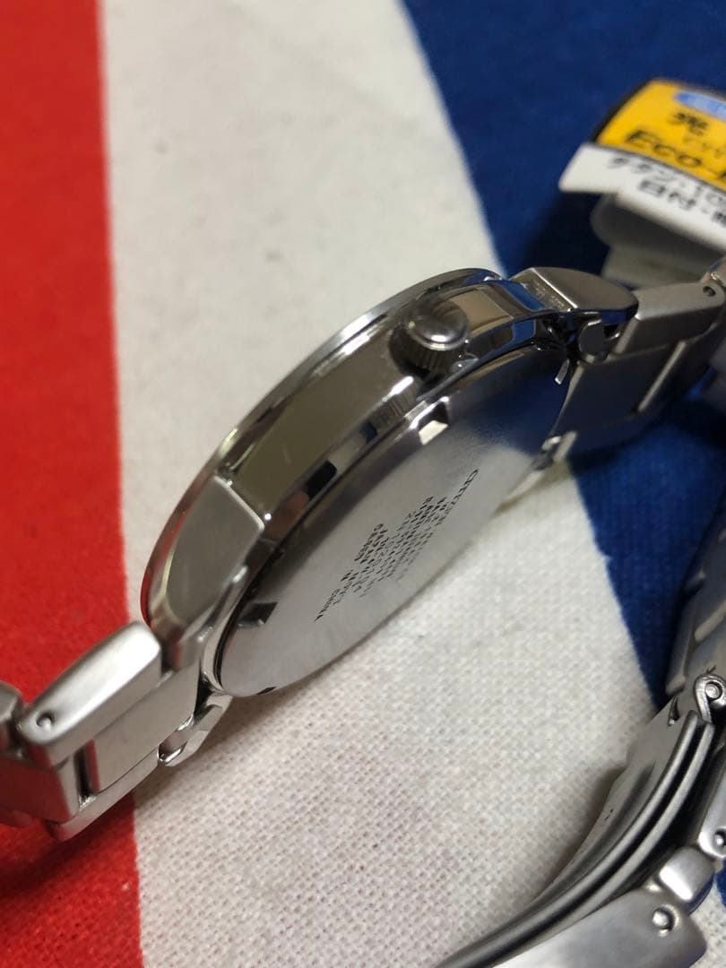 新品！シチズン　エコドライブ　チタン　デイデイト