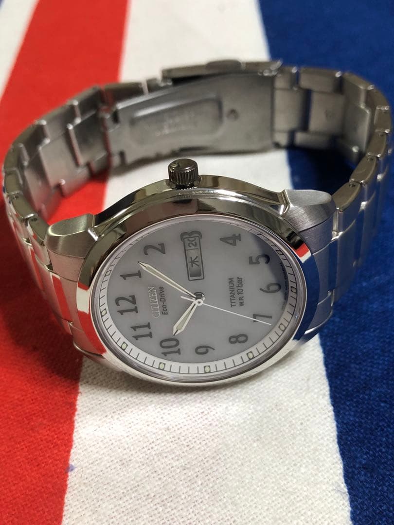 新品！シチズン　エコドライブ　チタン　デイデイト