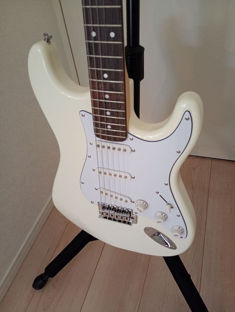 SELDER 　ストラト　セルダー　ホワイト ギター　中古　美品　新型