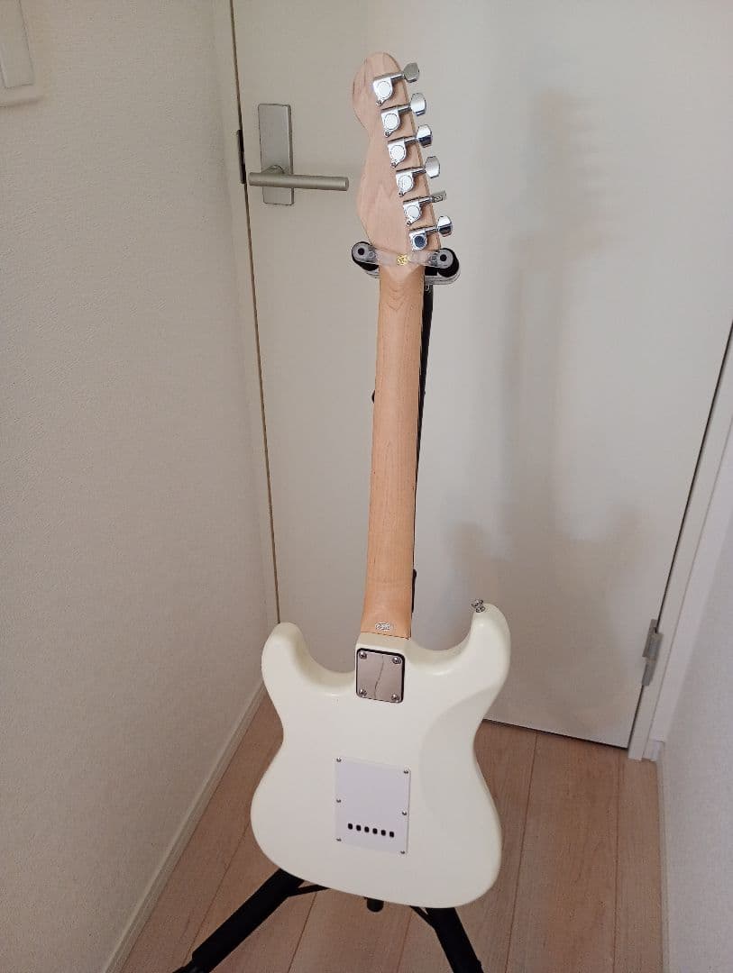 SELDER 　ストラト　セルダー　ホワイト ギター　中古　美品　新型