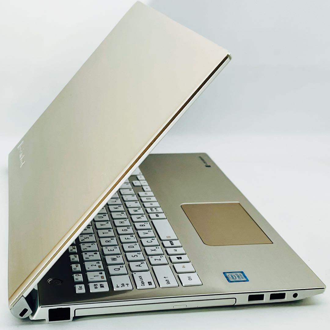 Core i7 8世代 32GB ノートパソコン Windows11 オフィス