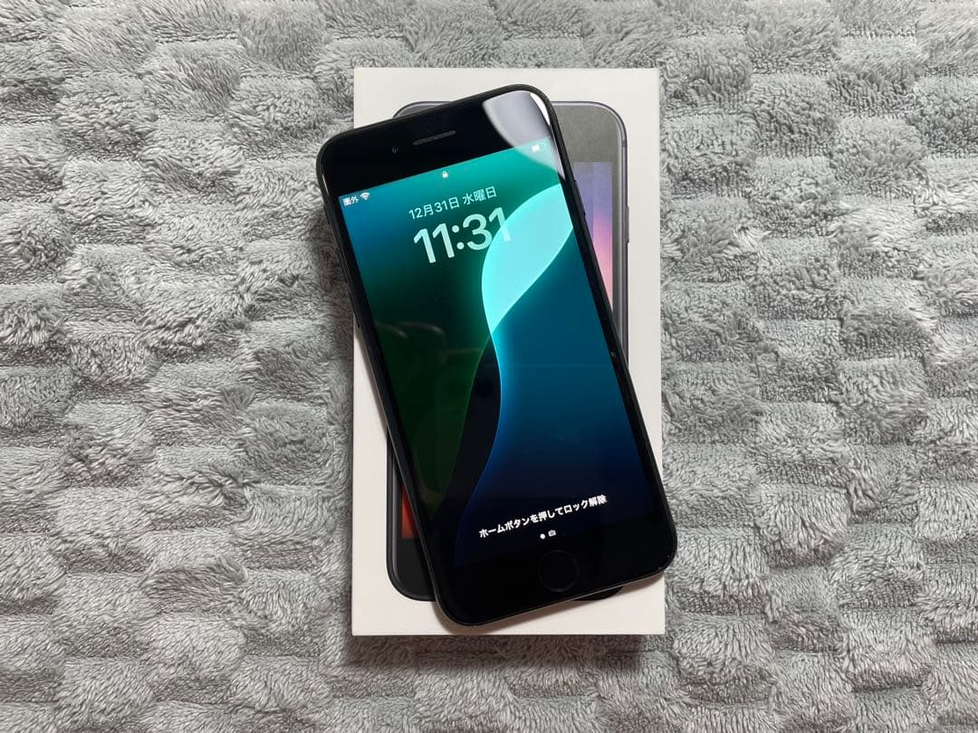 iPhone SE 第3世代　ミッドナイト　SIMフリー