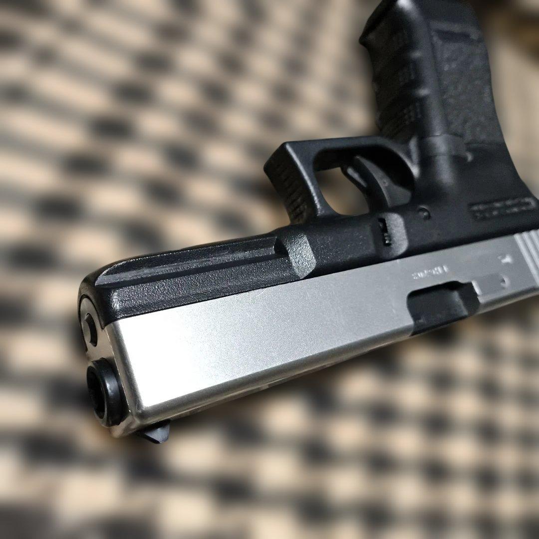 東京マルイ製　電動ハンドガン　グロック18C　予備マガジンセット