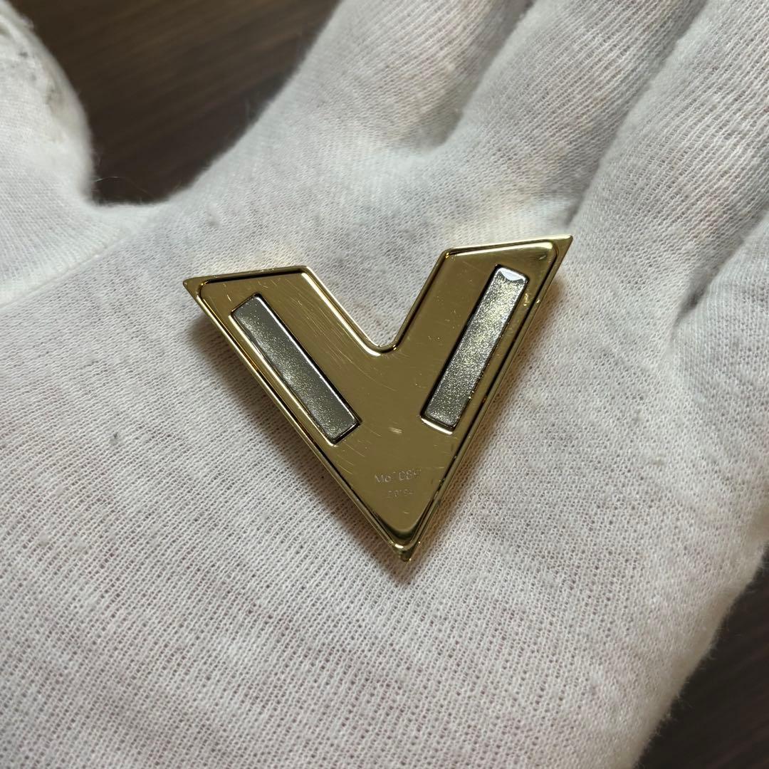 ［美品］ルイヴィトン　エッセンシャルV マグネット式　ブローチ　M61089