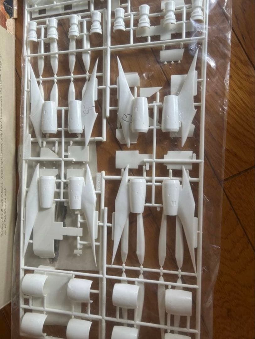 JAL Boeing 747 1/100 スケールモデル