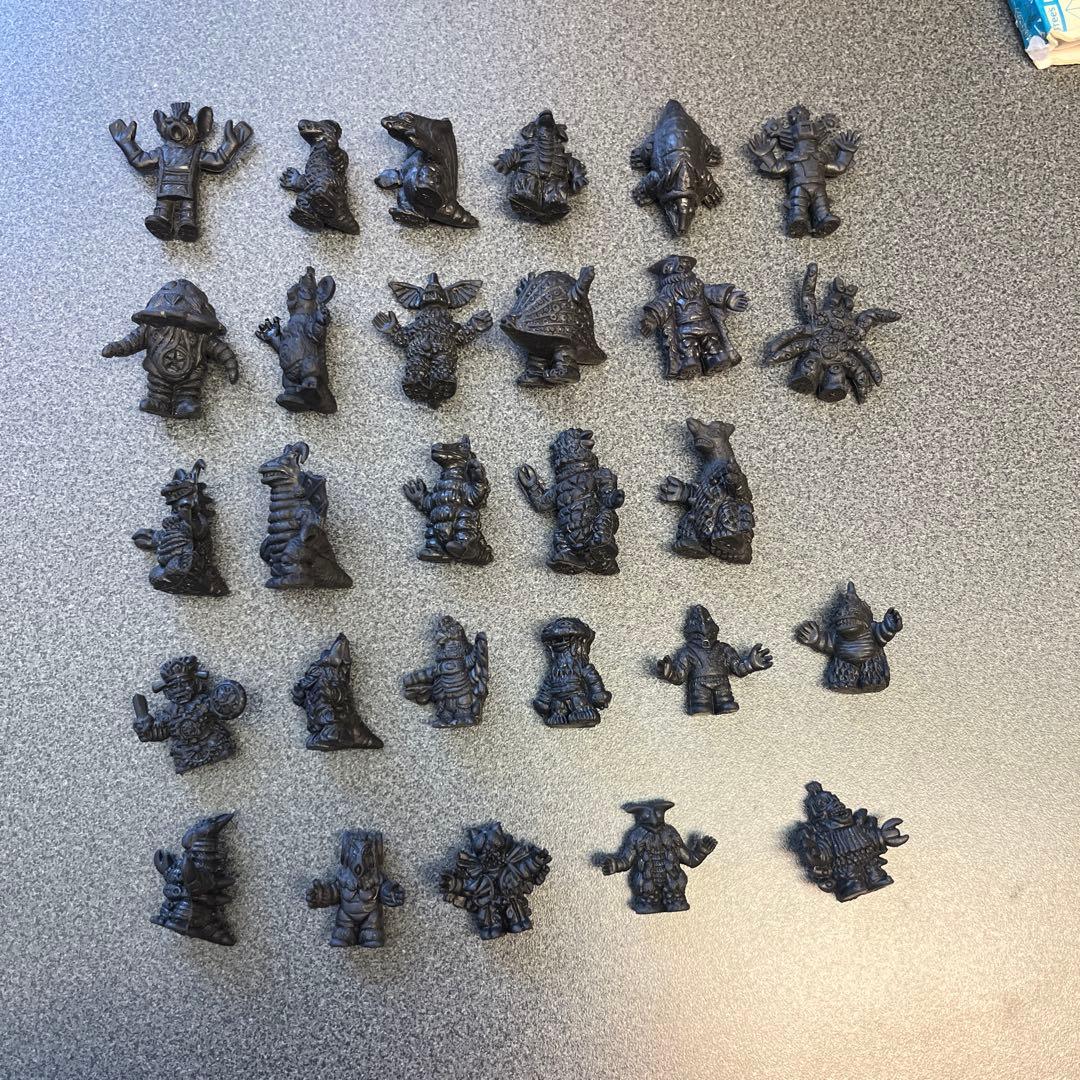 ウルトラマン怪獣消しゴム黒バラ売りOK‼️