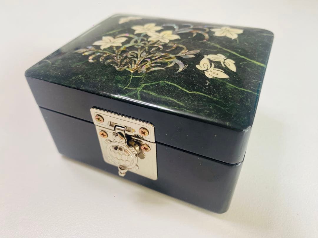 まだ韓国のものを一つも持ってないんですか　韓国伝統　ジュエリーボックス　宝石箱