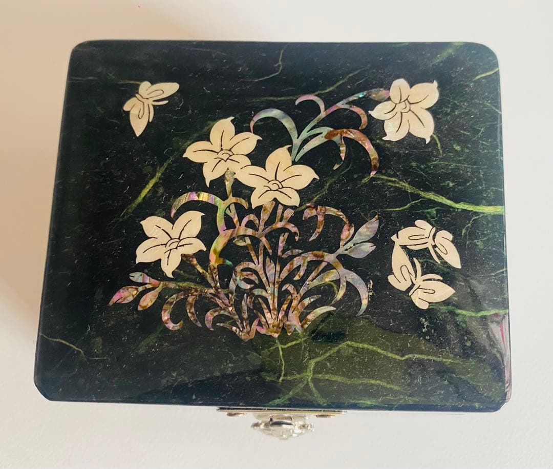 まだ韓国のものを一つも持ってないんですか　韓国伝統　ジュエリーボックス　宝石箱