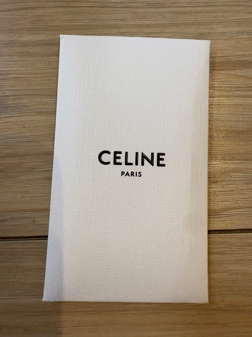 CELINE ゴールドピアス