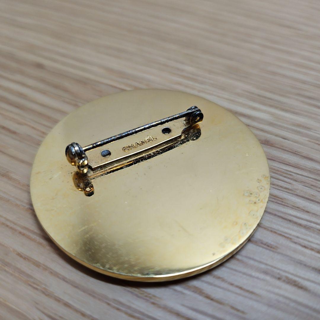 CHANEL シャネル ロゴ ブローチ ゴールド レディース