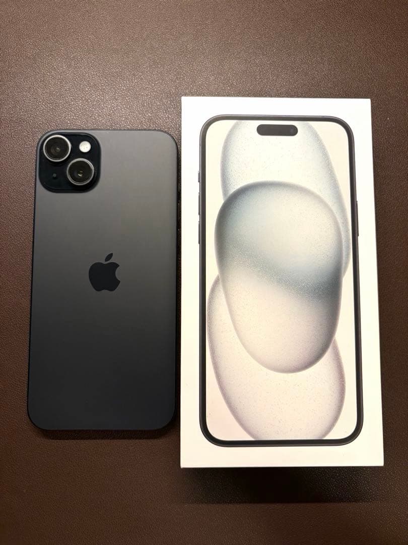 iPhone 15 Plus 256GB ブラック 美品