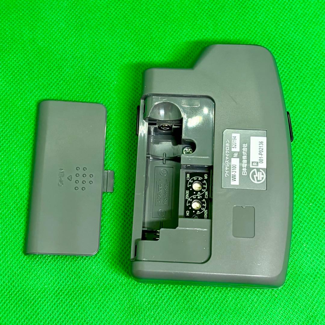 ほぼ未使用　UNI-PEX ワイヤレスマイク WM-3100