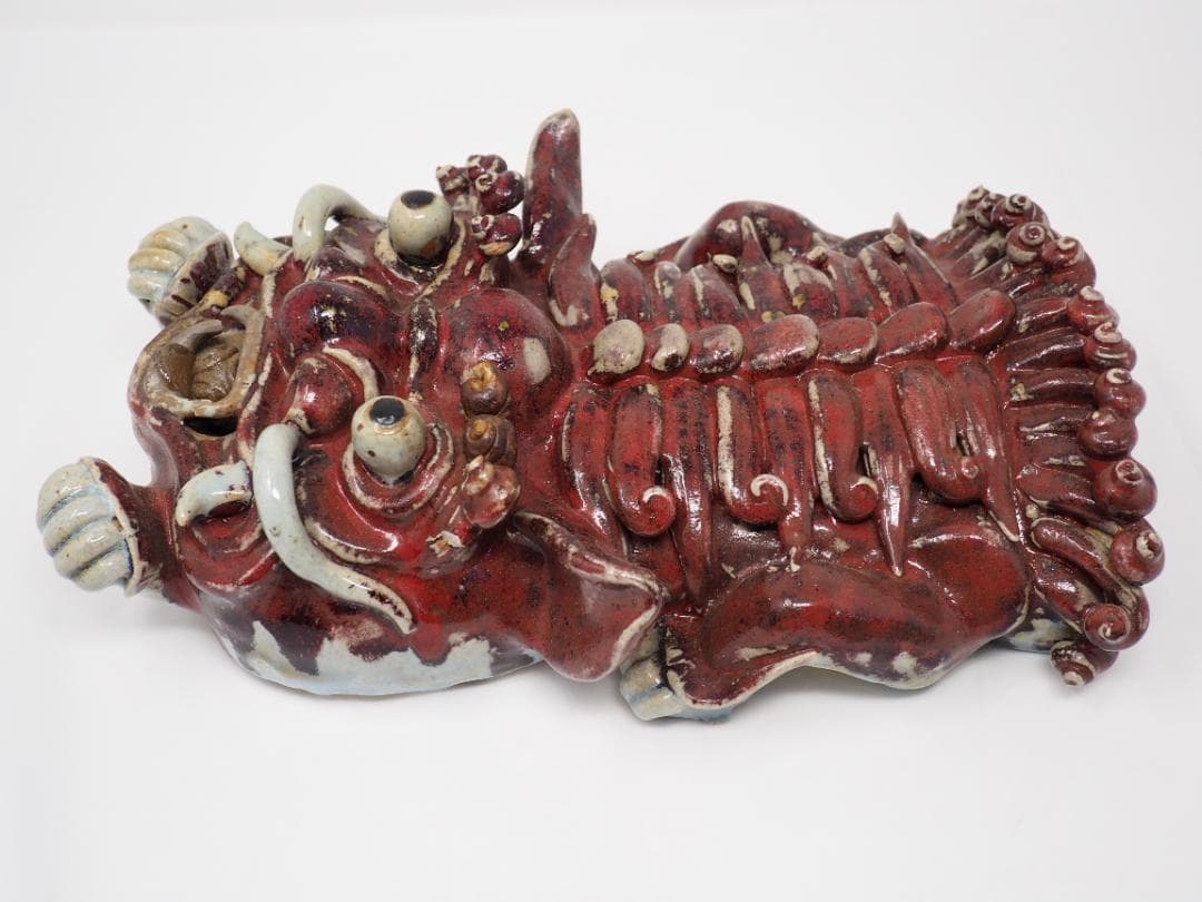 赤いシーサー瓦　沖縄産　レア　琉球　守り神　鬼瓦　縁起物　破邪