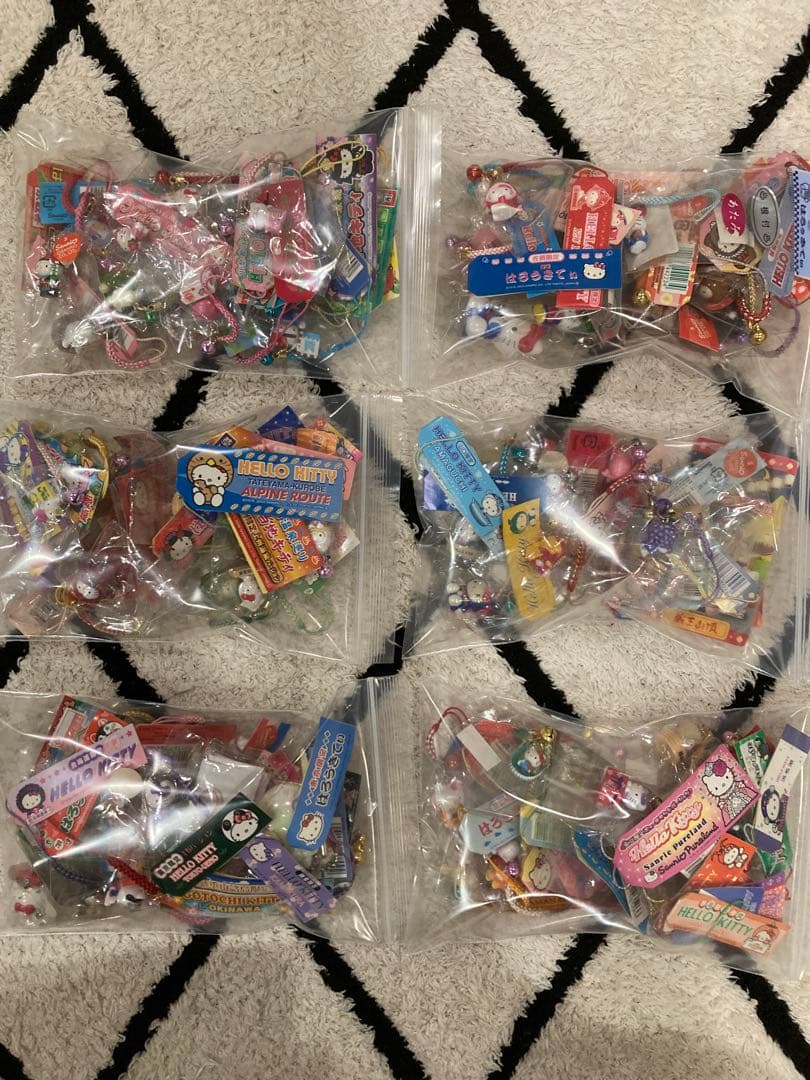 ハローキティ　根付け　115個　まとめ売り