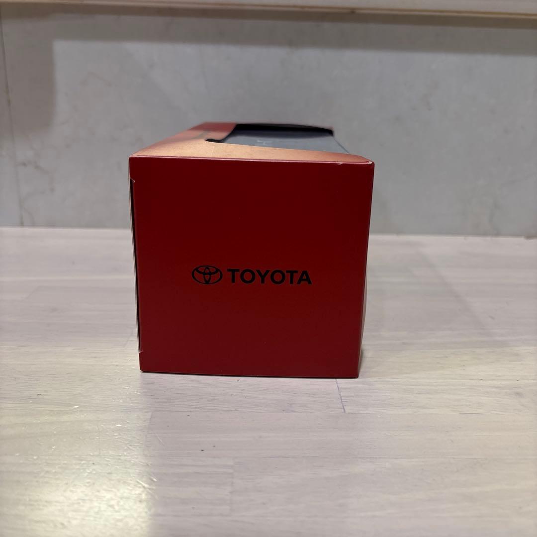 TOYOTA C-HR ミニカー 黒