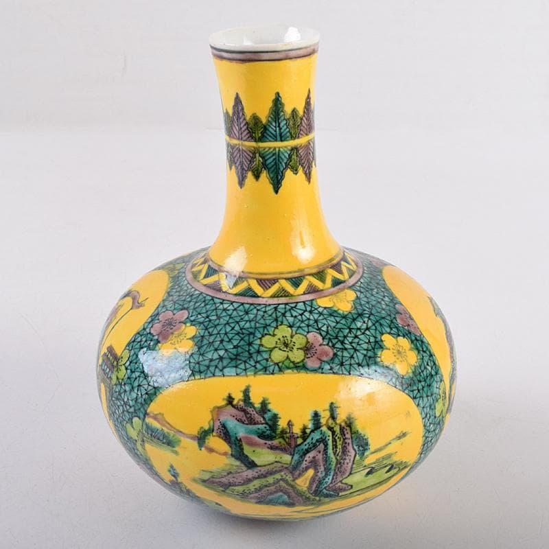 中国　世錦堂製　黄地粉彩　山水文　天球瓶　M　R8913