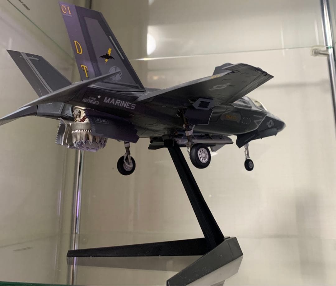 F-35B 1/48 垂直着陸状態