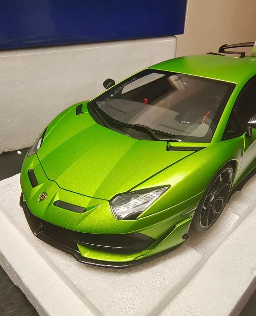 Autoart 1/18 ランボルギーニ・アヴェンタドール グリーン