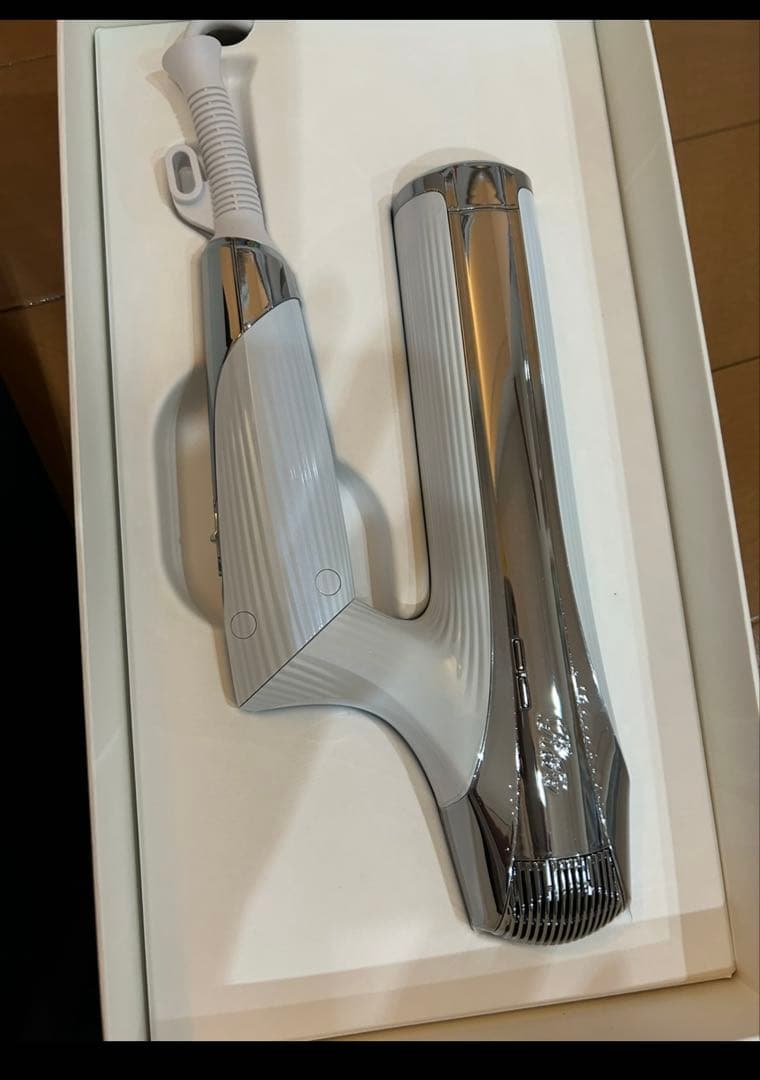 新品未使用 ReFa リファ　ビューテックドライヤースマート W　（ホワイト）