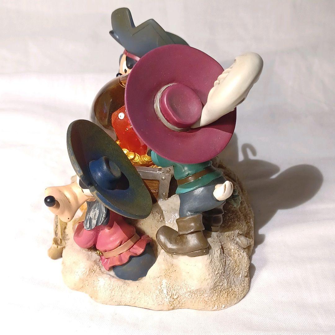 ディズニー パイレーツオブカリビアン・ミッキー・ドナルド・グーフィースノードーム