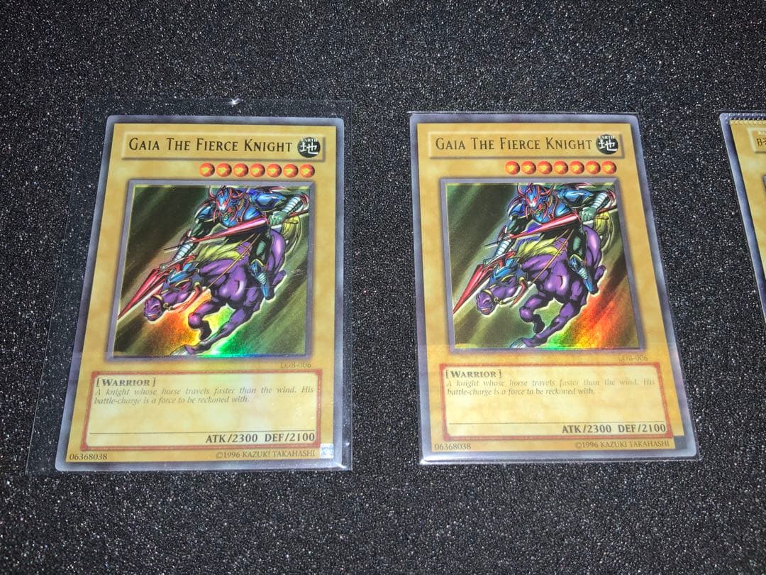 遊戯王　エラー　暗黒騎士ガイア