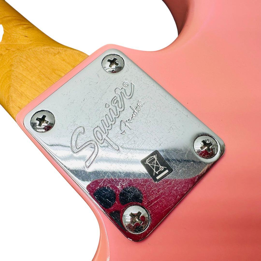 SQUIRE ピンク色　エレキギターギター　fenderコラボ！
