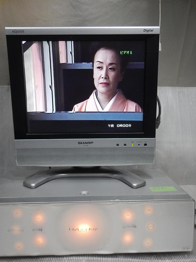 ジョイサウンドカラオケ機　JS-W1 mic　RCAvideoコード付き