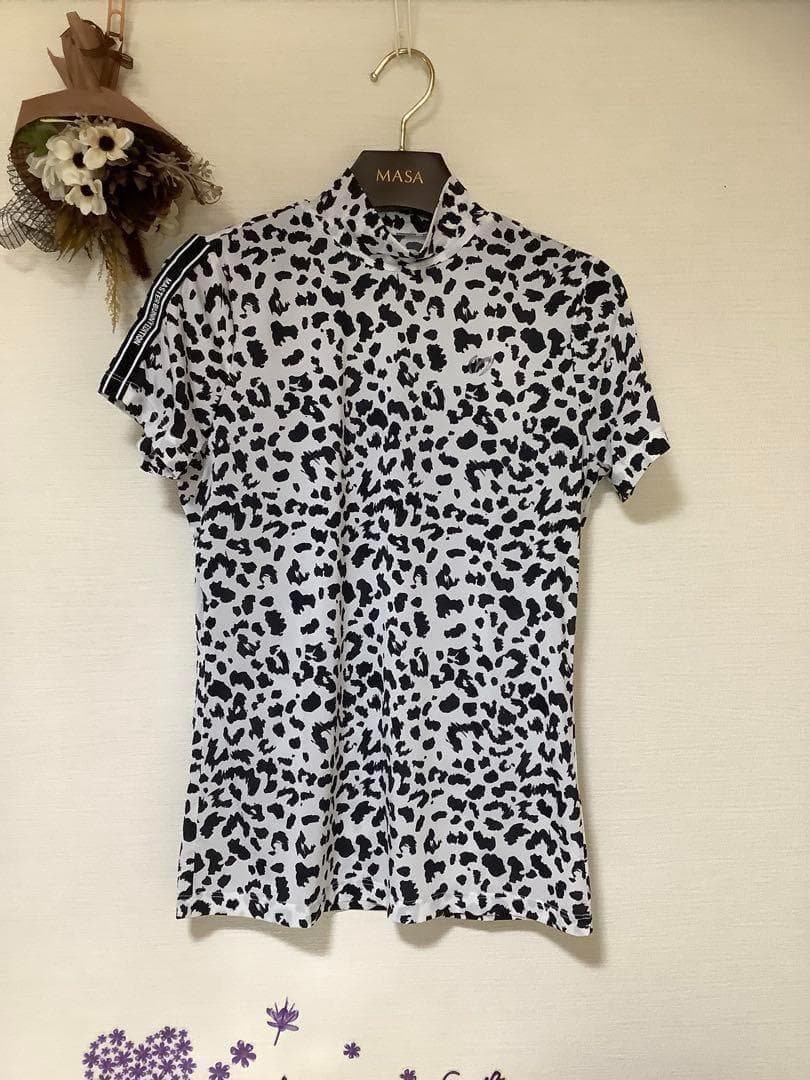 【ラスト１・値下】マスターバニーエディションレディースハイネックゴルフ半袖