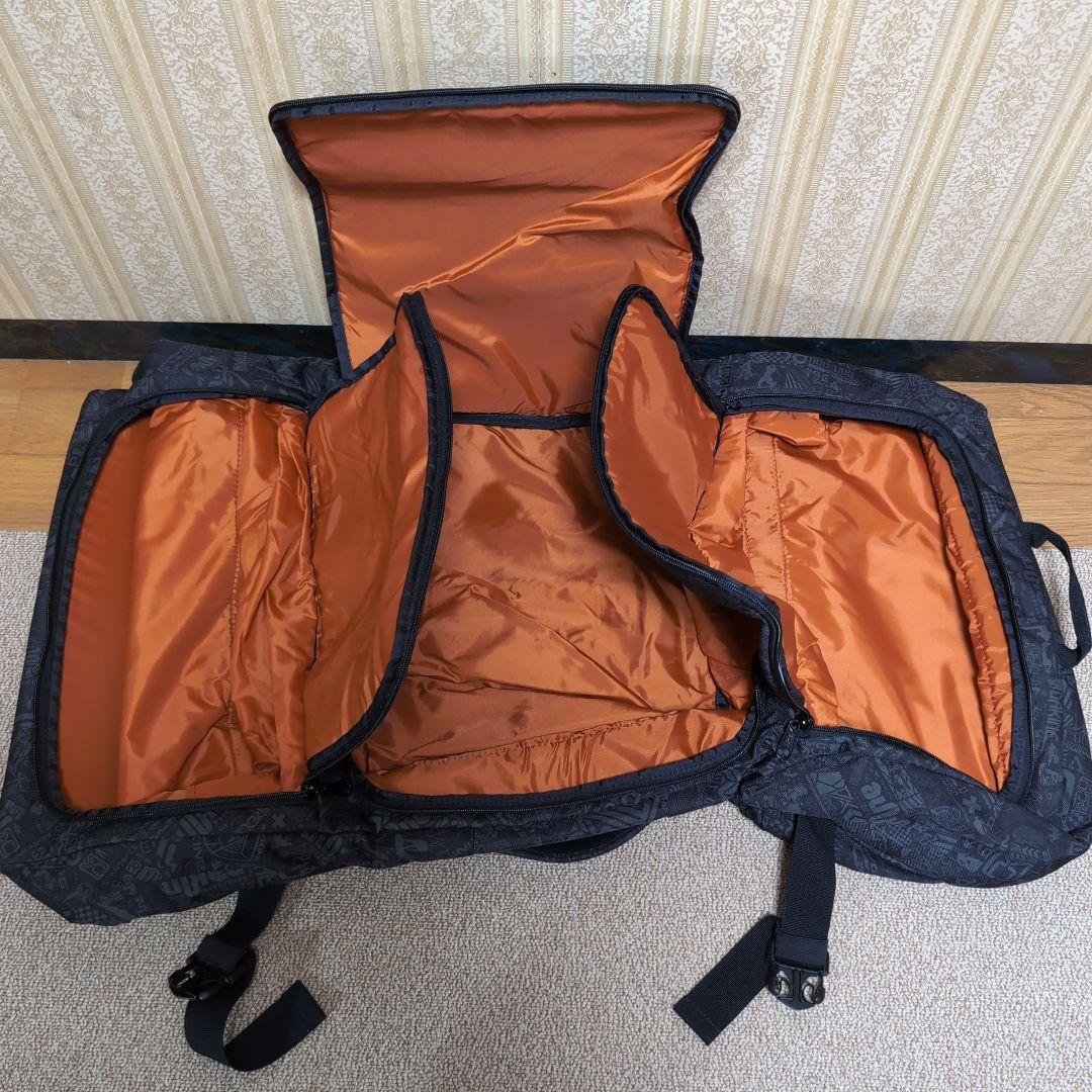 美品 DAKINE ダカイン 大容量 キャリーバッグ 100〜110L相当