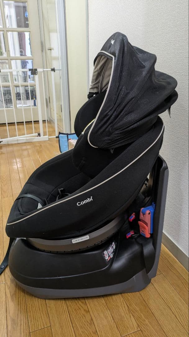 【最短即日発送】combi コンビ クルムーヴスマート チャイルドシート