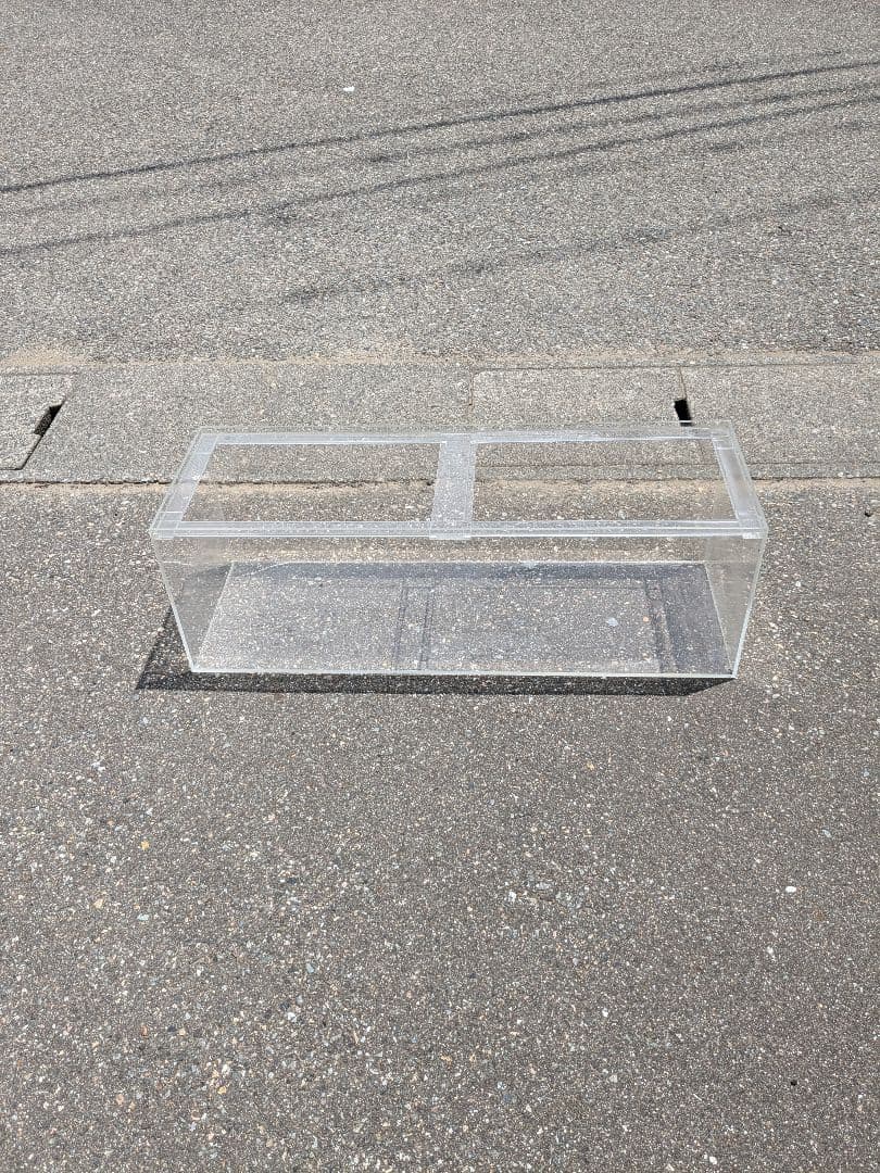 アクリル水槽 約90cm x 30cm x 30cm※若干のサイズ差があります