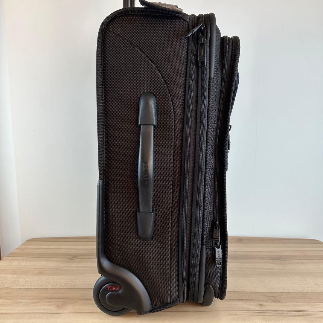 初売トゥミ TUMI 22016DH キャリー ケース 大容量 希少 拡張 美品