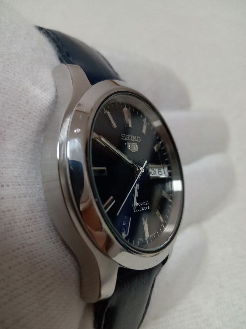 鶴*瓶様 SEIKO5　機械式自動巻　7S26　文字盤ネイビー　牛皮ベルト　美品