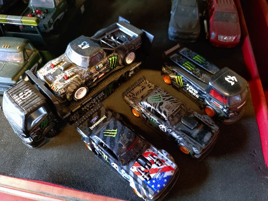 ケン・ブロックMonster Energy フーニガンミニカーセット