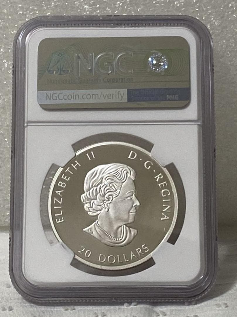 【最高鑑定】2021年　カナダ　追悼のポピーのリース　1オンス　銀貨　NGC