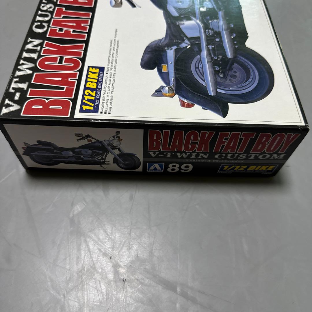 ターミネーターフィギュアとバイク