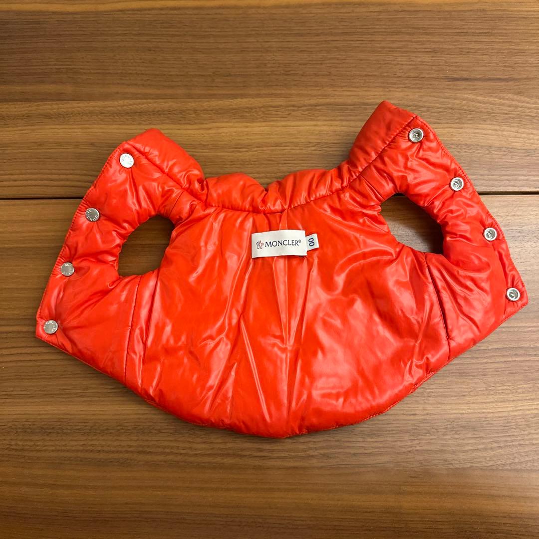 MONCLER ダウンジャケット 00
